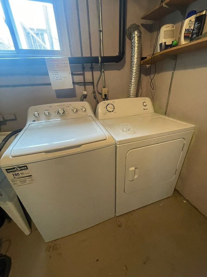 365 Roselawn Place - Photo 4 of 11