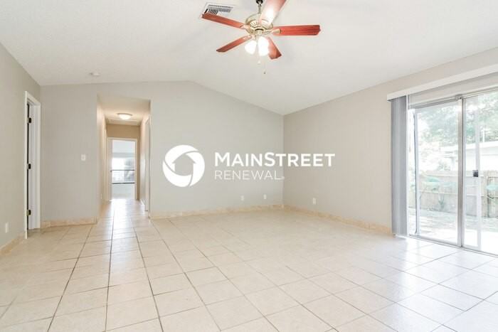 1936 Pinehurst Dr - Photo 3 of 16