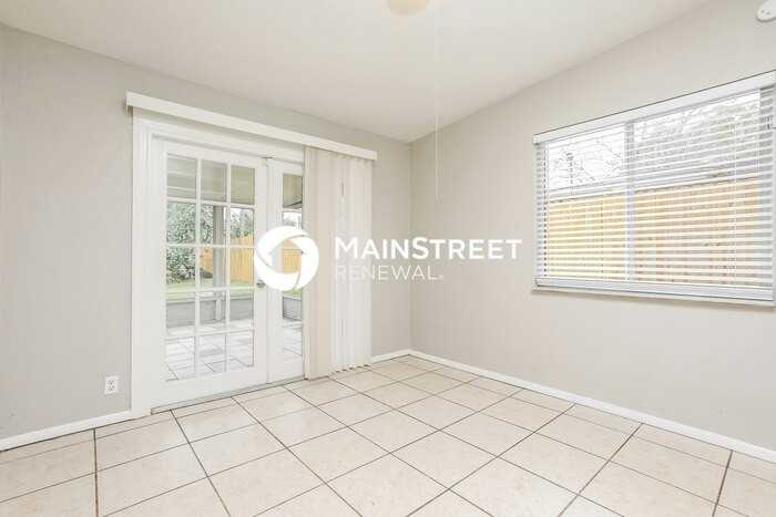 510 Georgia Ave - Photo 4 of 16