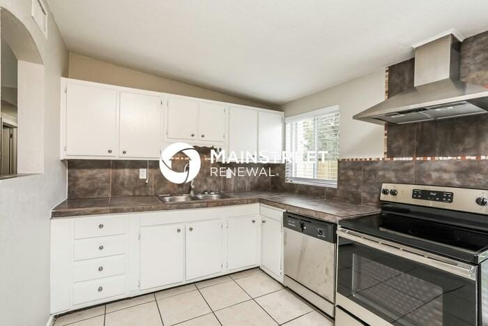 510 Georgia Ave - Photo 5 of 16