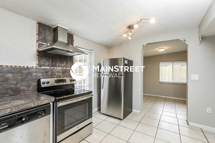 510 Georgia Ave - Photo 6 of 16