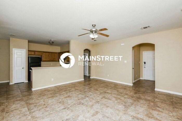 200 Kennedy Ct - Photo 3 of 16