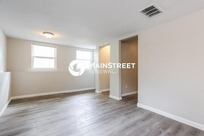 4603 S Buckley Way - Photo 5 of 18