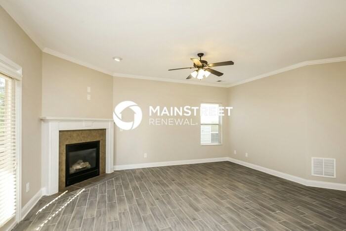 4715 Sweetwater Dr - Photo 4 of 16