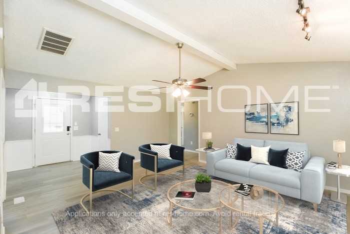 2329 Sw 103rd Ter - Photo 7 of 19