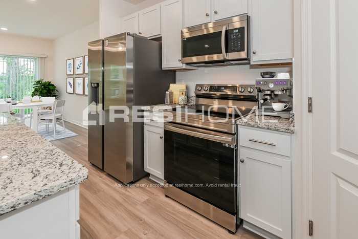 4179 Deer Trace Ln - Photo 4 of 26