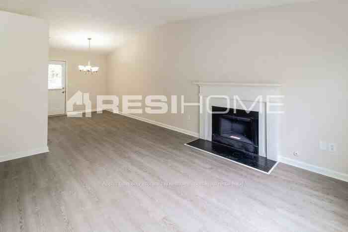 2272 Ramblewood Cir - Photo 5 of 25