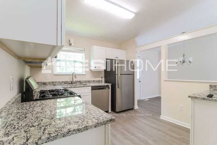 2272 Ramblewood Cir - Photo 7 of 25