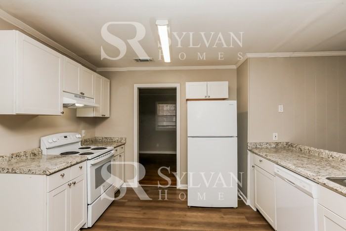 5538 Pine Lane Dr - Photo 5 of 18