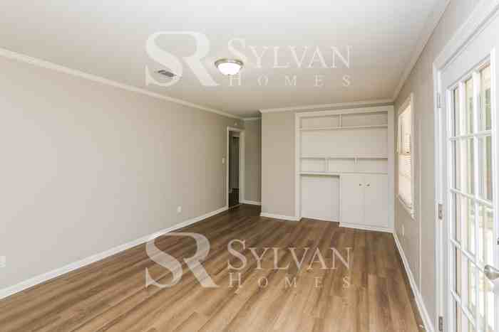 5538 Pine Lane Dr - Photo 7 of 18