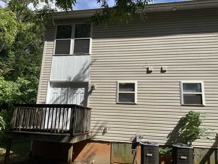 206 W 15th St #8 - Photo 2 of 10