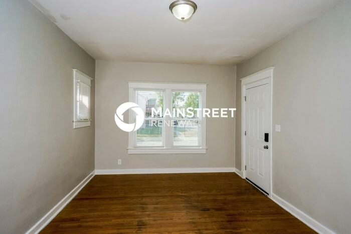 247 Cecil Ave - Photo 7 of 18