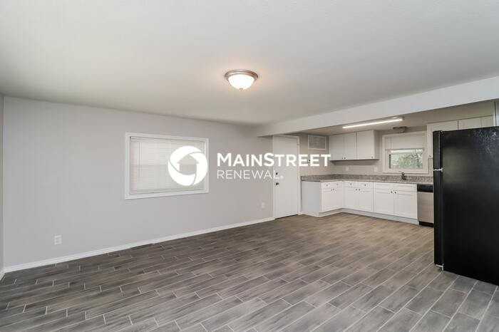 161 E Shore - Photo 4 of 17