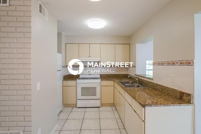 4233 Anthony Ln - Photo 6 of 16