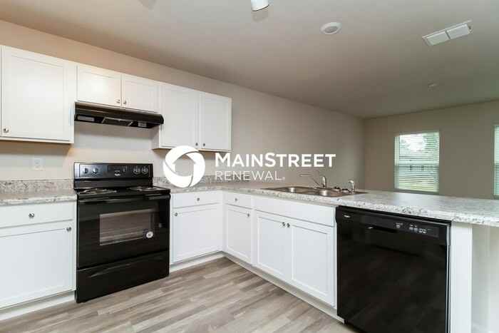 260 Hyacinth Ct - Photo 6 of 16