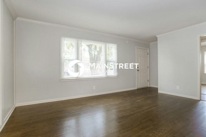 11105 W 69th St - Photo 5 of 16