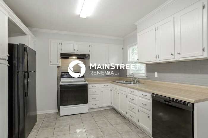 11105 W 69th St - Photo 6 of 16