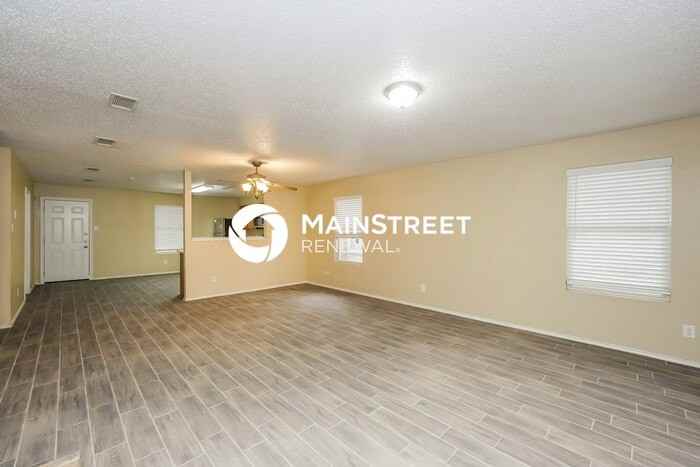 5712 Ainsdale Dr - Photo 5 of 16