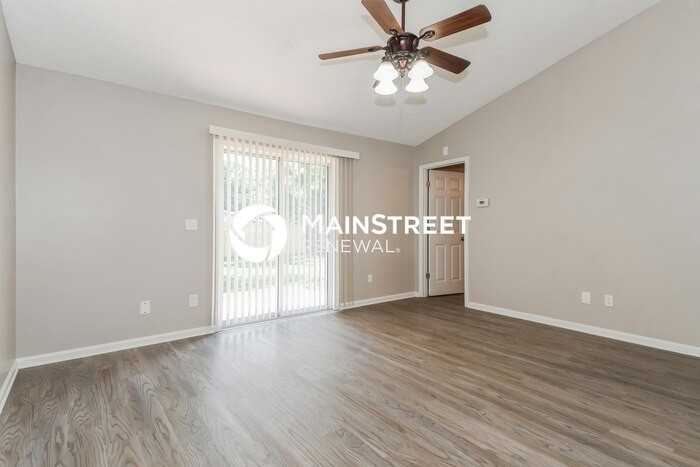 5948 Wentworth Cir S - Photo 4 of 16