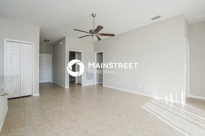 1137 Nw 19th Ave - Photo 4 of 16