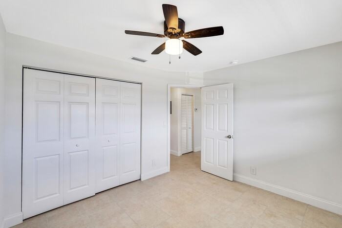 3237 Avenue J #Z - Photo 7 of 11