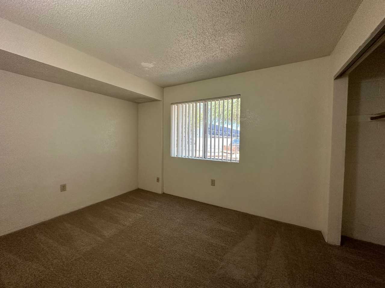 Drexel Plaza - Photo 6 of 17