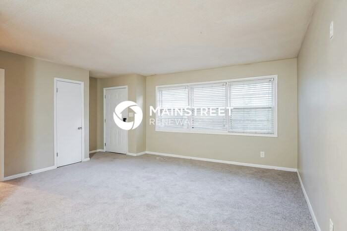 324 13th Ter Nw - Photo 4 of 15