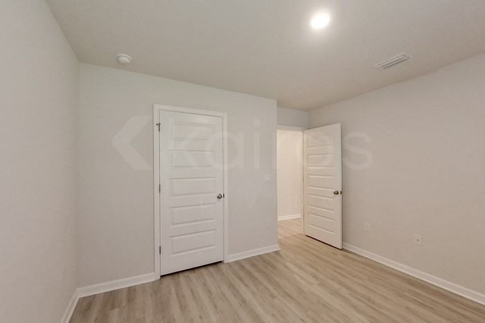 245 Monarch Ln - Photo 7 of 25