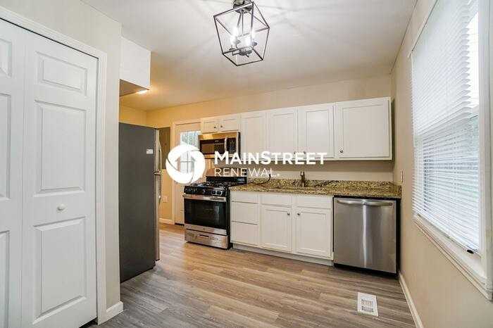 973 Exeter Rd - Photo 6 of 17