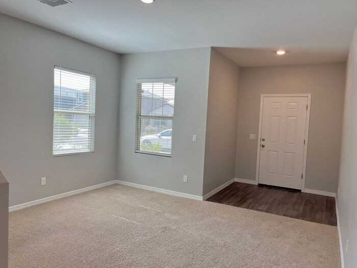 19550 W Badgett Ln - Photo 7 of 50