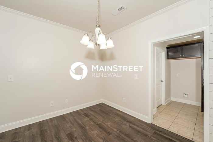 960 Clover Ave - Photo 6 of 16