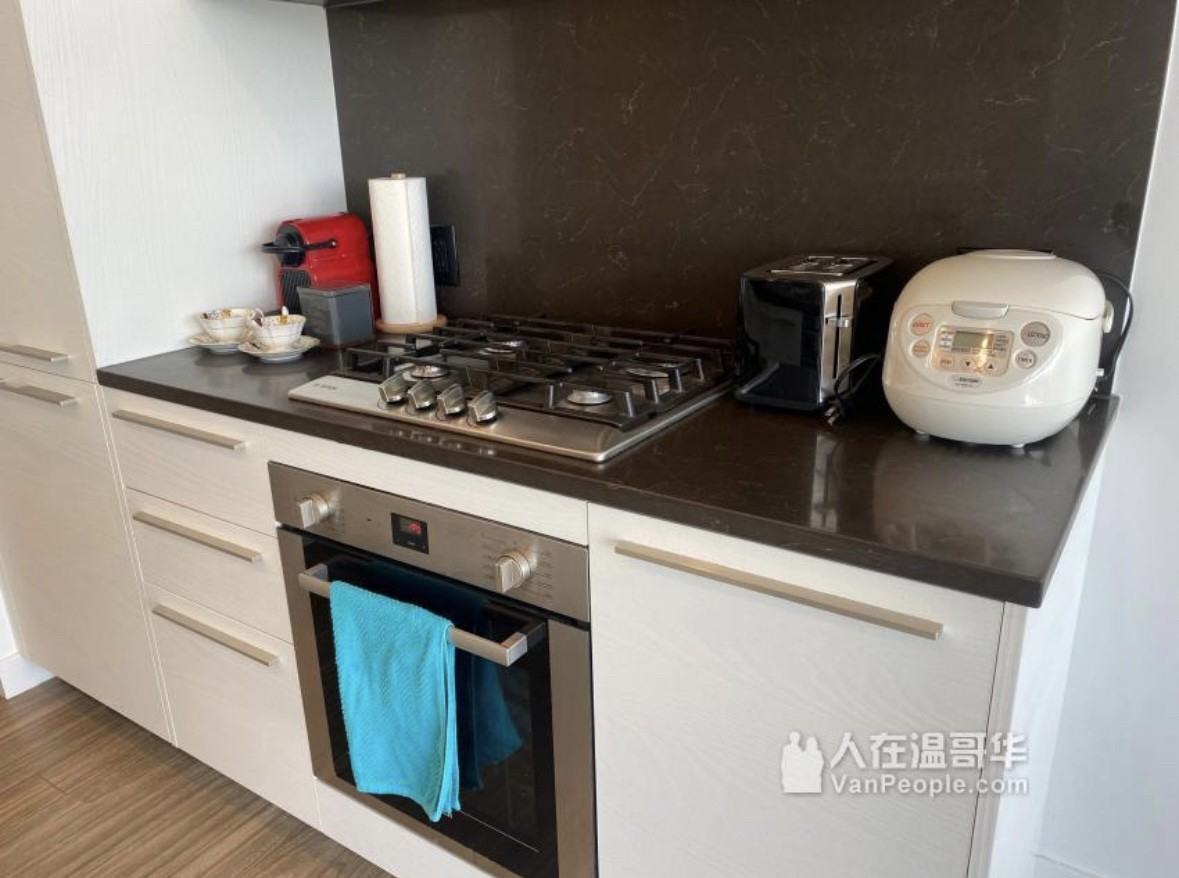 6383 McKay Ave - Photo 2 of 11