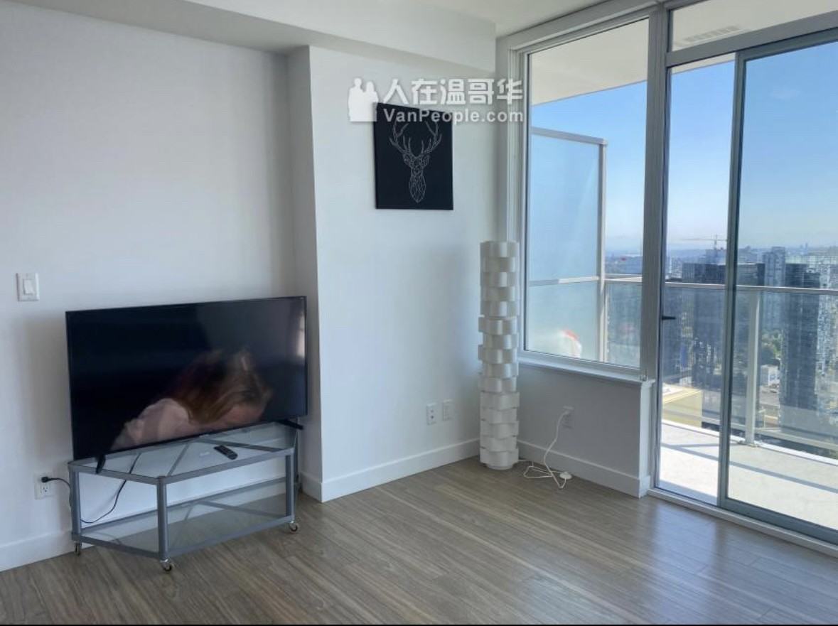 6383 McKay Ave - Photo 5 of 11