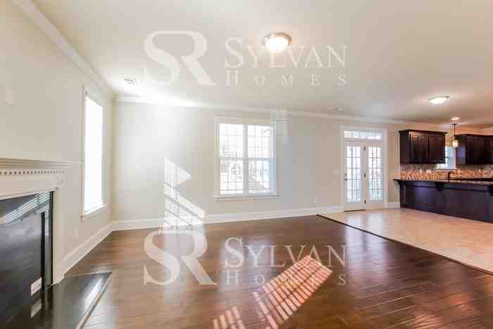 133 Scarborough Dr - Photo 3 of 16