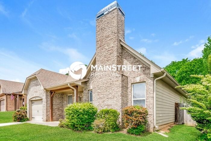 1184 Washington Dr - Photo 4 of 17