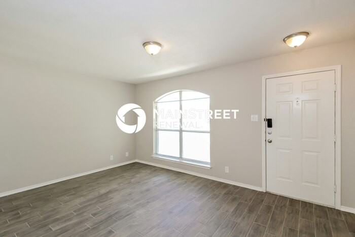 223 Brook Cir - Photo 2 of 16