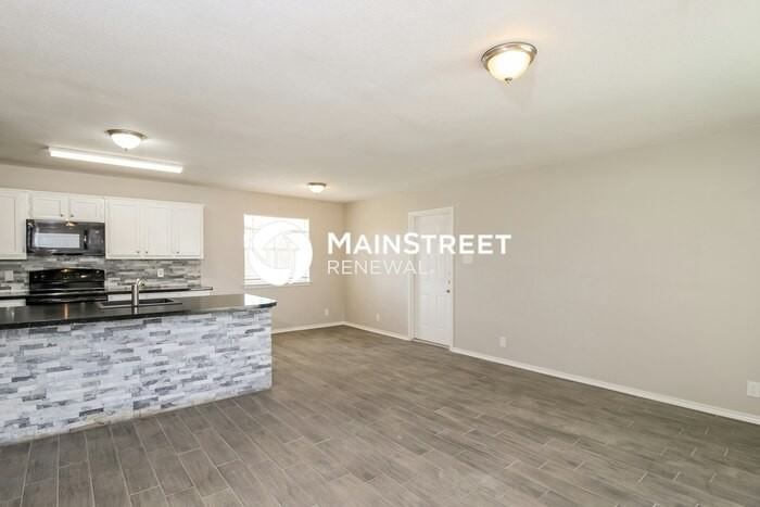 223 Brook Cir - Photo 5 of 16