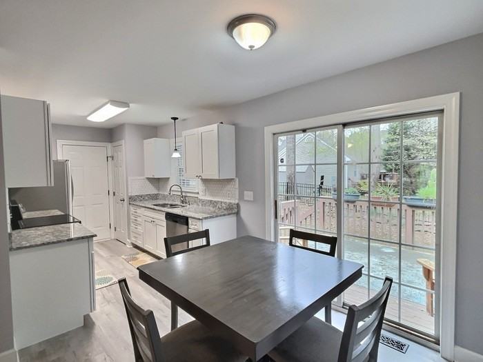 20 Hollyfield Ln - Photo 7 of 20