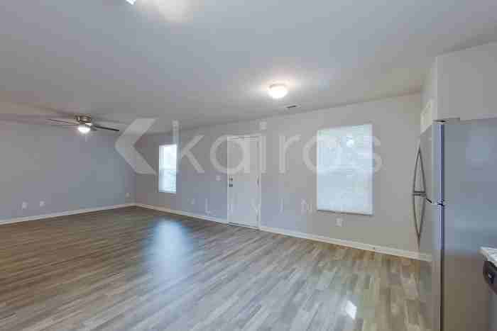 10 Plymouth Ct - Photo 7 of 22