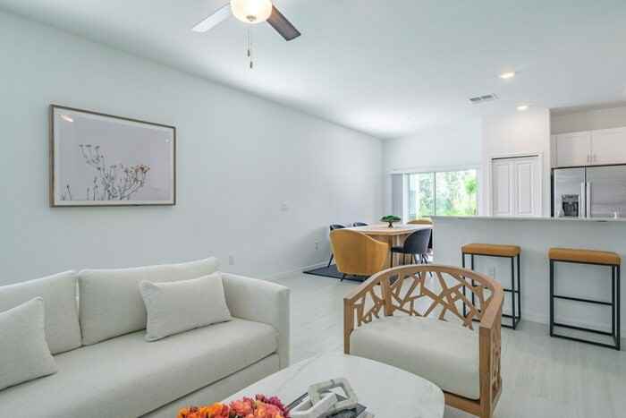 5043 Capri Harbor Dr - Photo 4 of 46