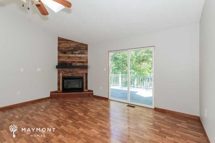 2664 Ridgecrest Ln - Photo 2 of 13