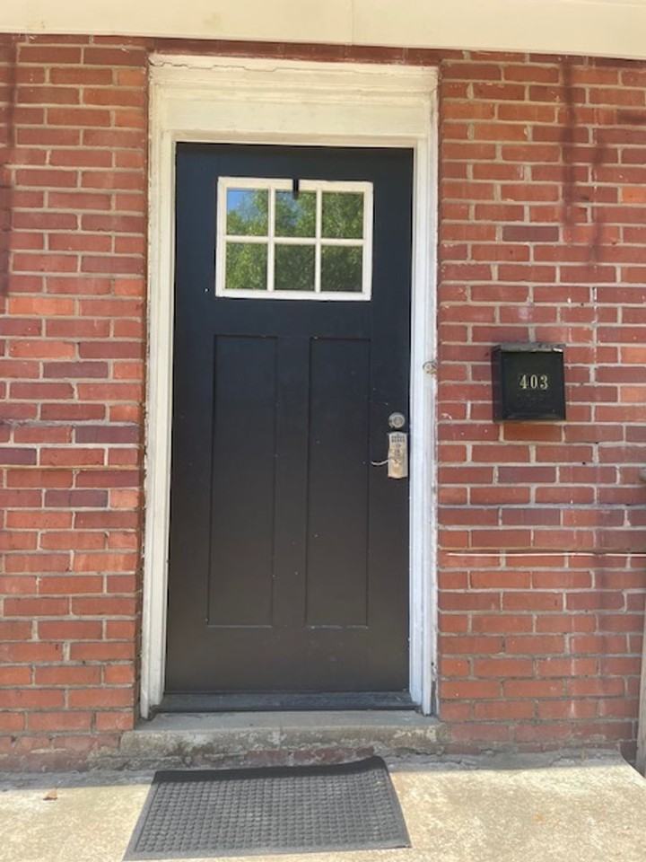 401 Waccamaw Ave - Photo 2 of 12