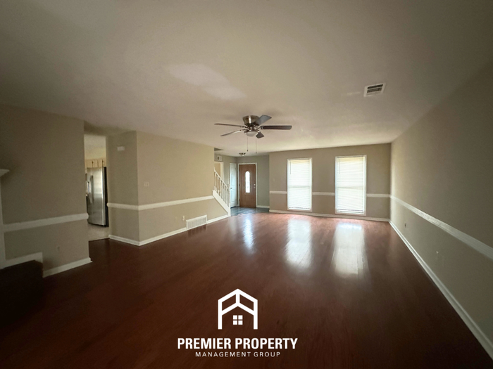 8842 Aspen View Cv - Photo 3 of 23