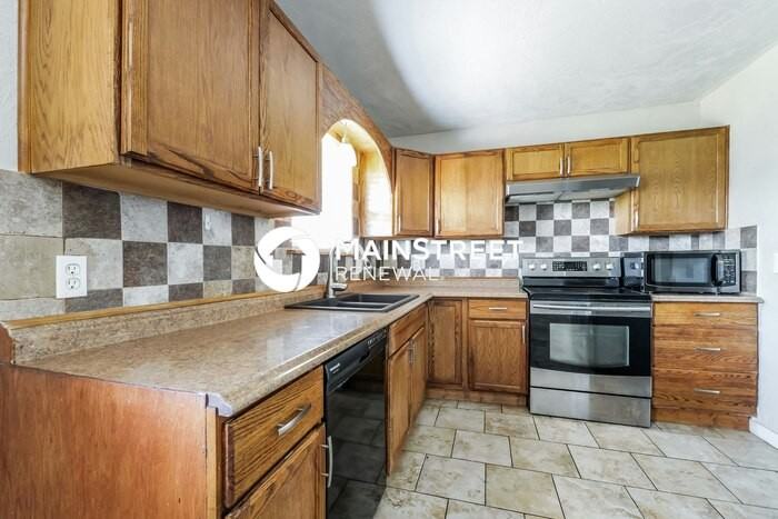 700 Sw 12th St - Photo 4 of 17