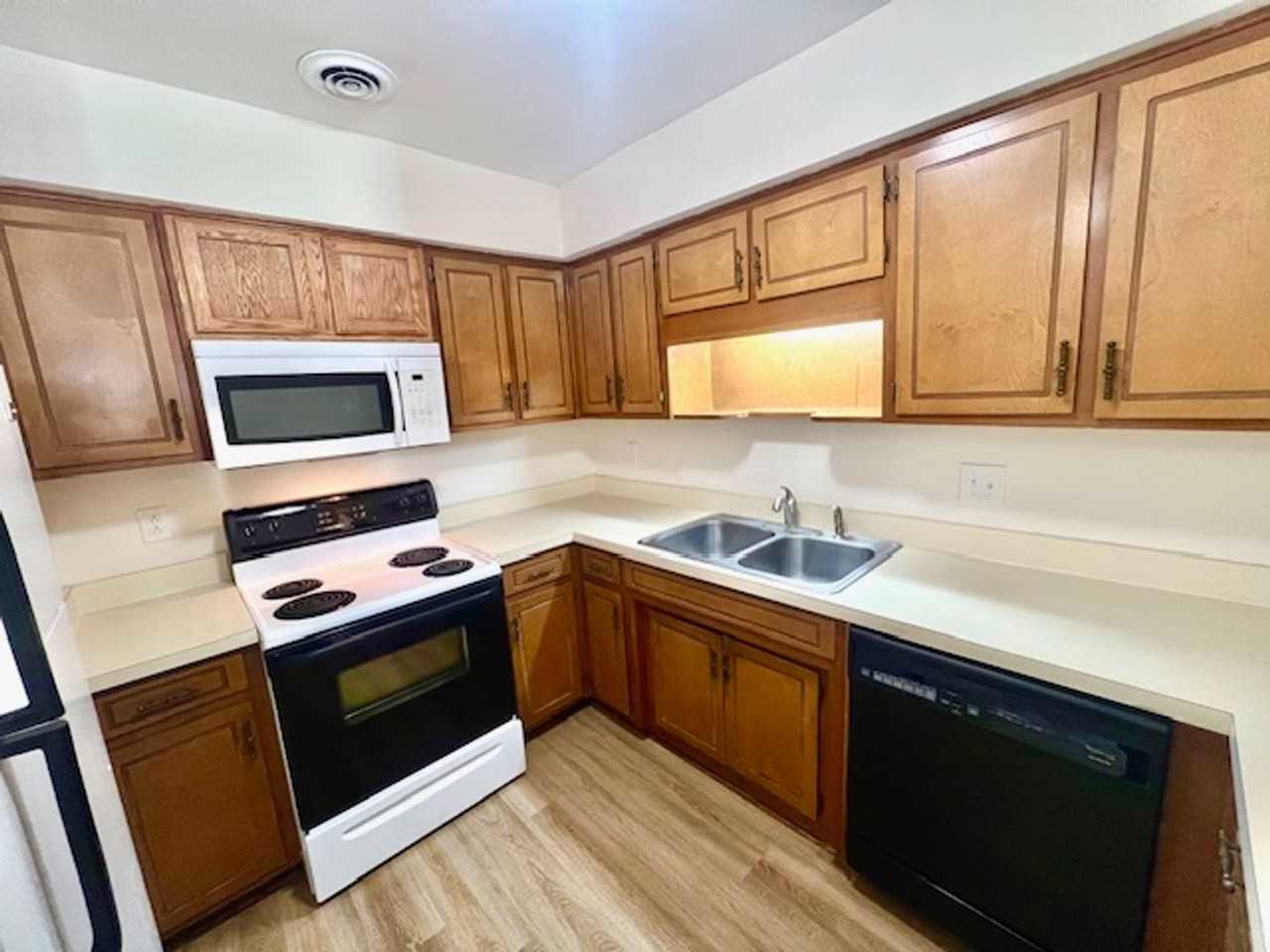 4 Pillory Cir - Photo 2 of 24