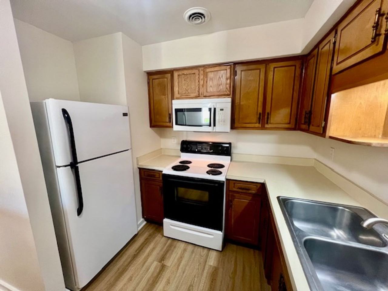 4 Pillory Cir - Photo 3 of 24