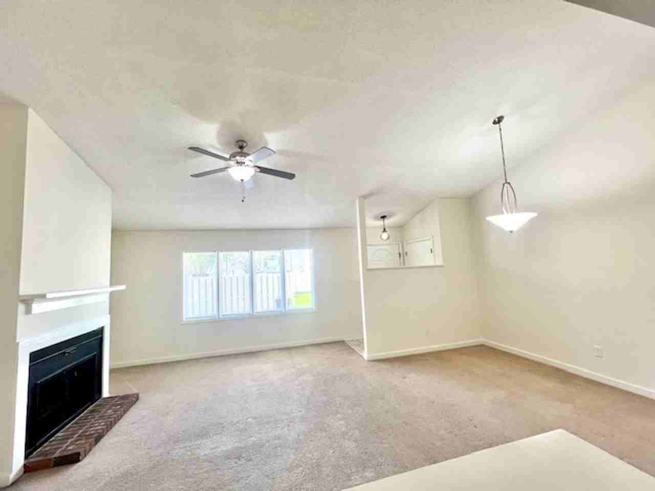 4 Pillory Cir - Photo 4 of 24