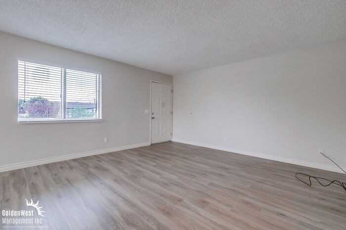 4074 35th St #4 - Photo 2 of 16