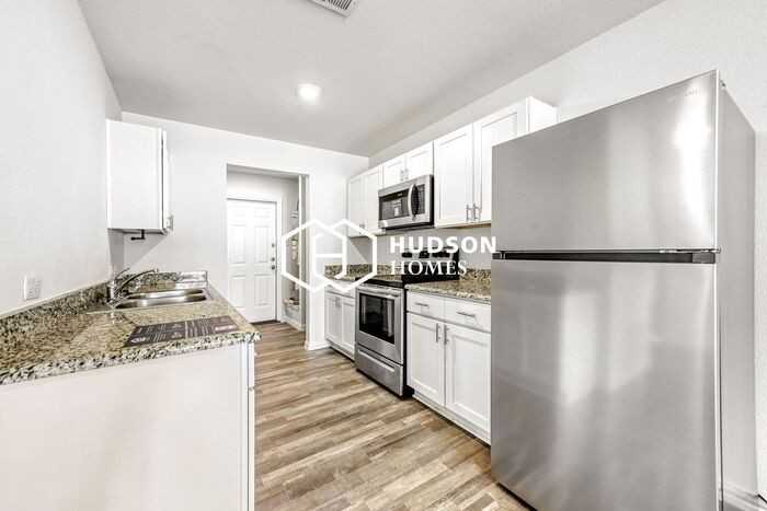 1920 Reef Ct - Photo 5 of 14