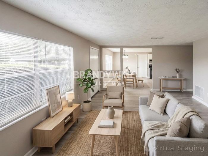 8409 Red Holly Ln - Photo 3 of 24